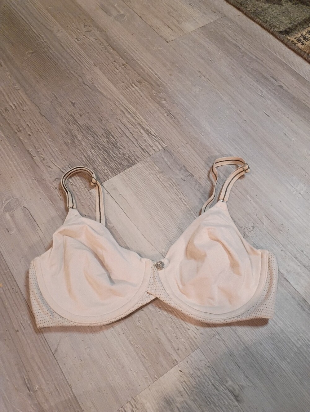 Bra - Picture 2 of 5